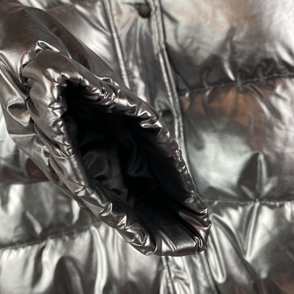 Woman’s DKNY Sport Silver Puffer Jacket- Size Lg - Picture 6 of 12
